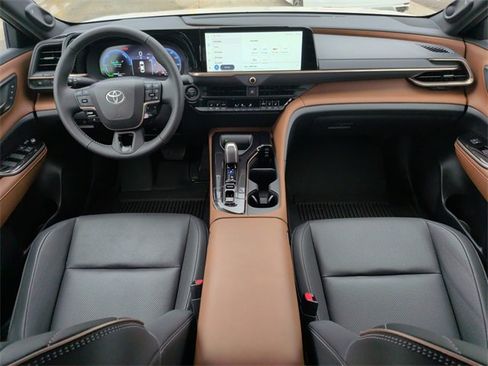 Certified 2026 Toyota Crown Limited image 27