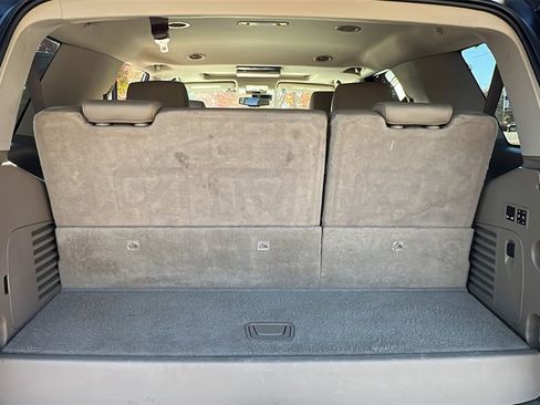 Used 2017 Chevrolet Tahoe LT w/ LT Signature Package image 10