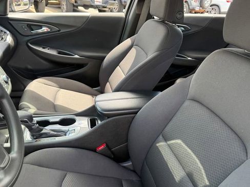 Used 2023 Chevrolet Malibu LT FWD image 23