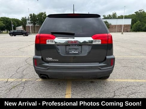 Used 2017 GMC Terrain SLE FWD image 4