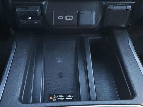 Certified 2020 Chevrolet Silverado 1500 High Country w/ Technology Package image 14