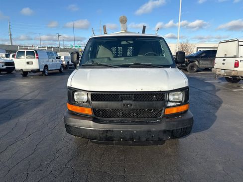 Used 2012 Chevrolet Express 2500 image 3