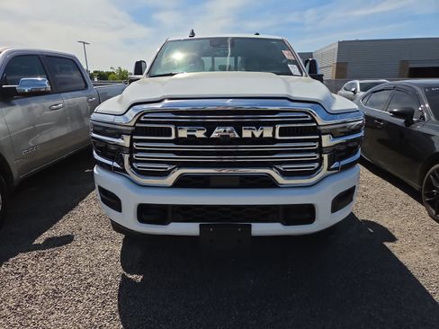 Used 2026 RAM 2500 Laramie AWD/4WD image 5