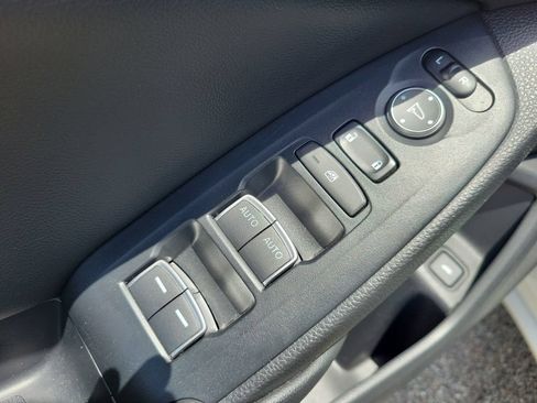 Used 2019 Honda Accord Sport image 16