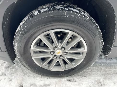 Certified 2023 Chevrolet Traverse LT w/ Rear Camera Mirror Package image 31