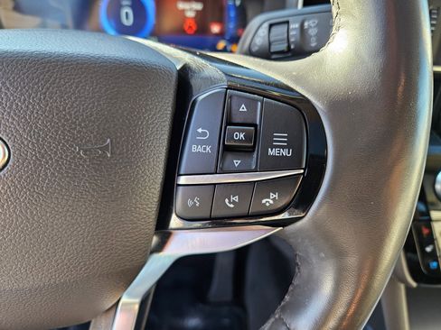 Used 2023 Ford Explorer Platinum w/ Technology Package AWD/4WD image 21