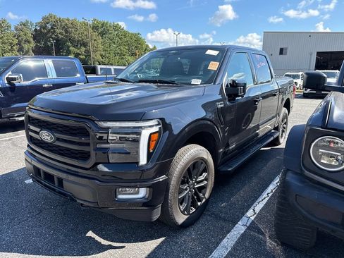 Used 2024 Ford F150 Lariat w/ Equipment Group 502A High AWD/4WD image 7