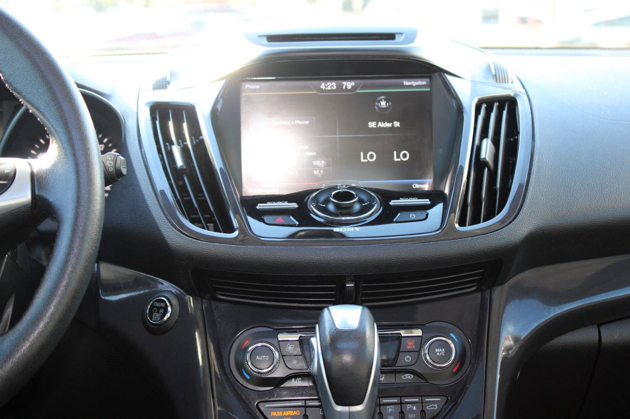 Used 2015 Ford Escape Titanium w/ Equipment Group 301A AWD/4WD image 8