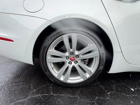 Used 2017 Jaguar XJ L Portfolio image 16