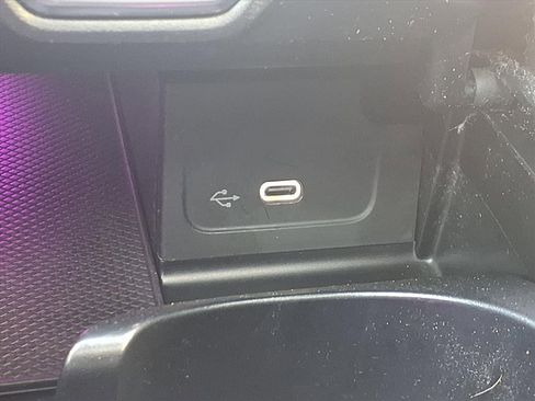 Used 2023 Mercedes-Benz C 300 4MATIC Sedan image 9