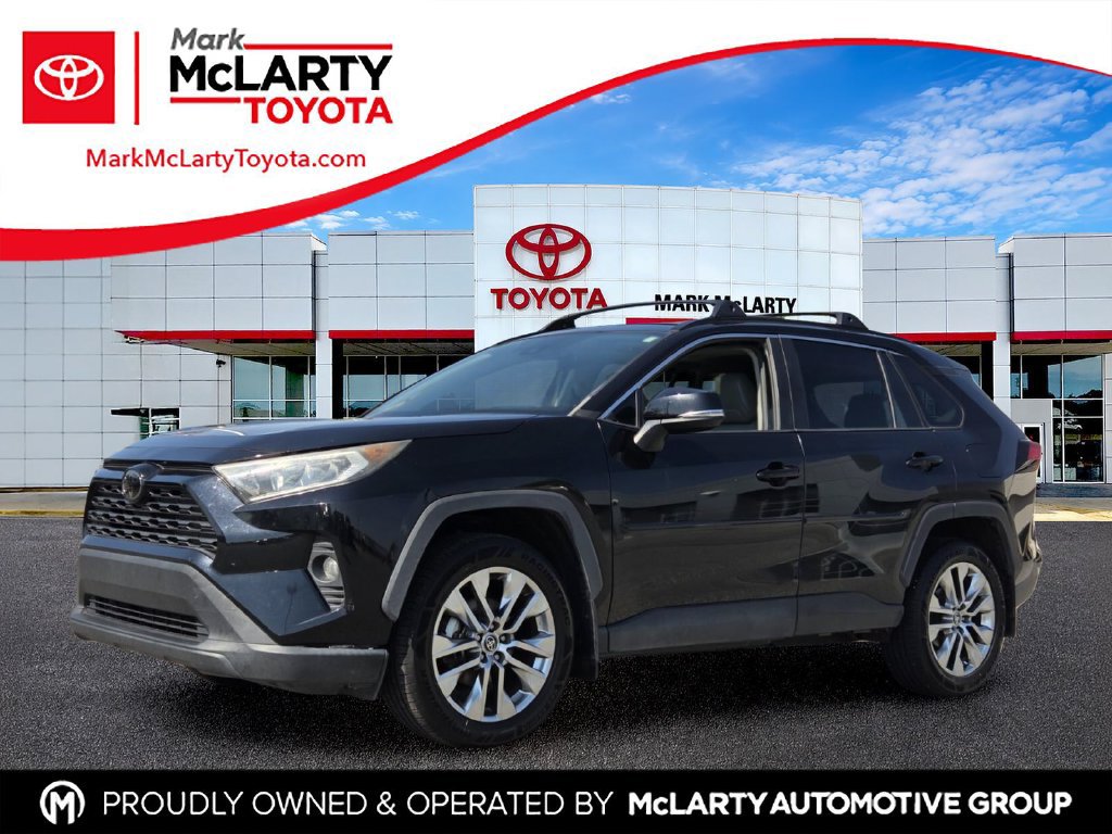 Used 2021 Toyota RAV4 XLE Premium FWD image 1