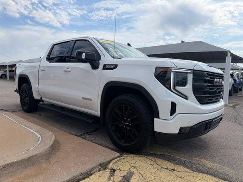 Used 2024 GMC Sierra 1500 Elevation w/ Elevation Premium Package AWD/4WD image 3