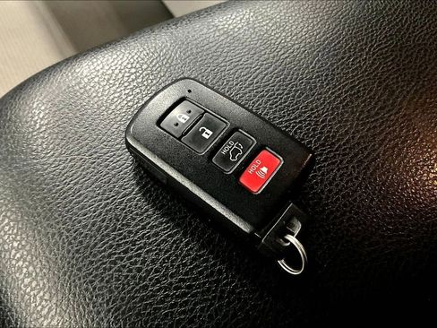 Used 2018 Toyota RAV4 Adventure AWD/4WD image 35