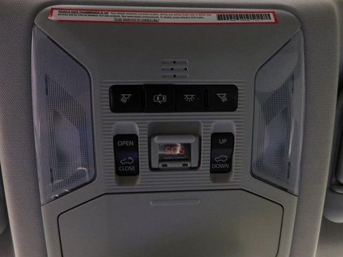 Used 2019 Toyota RAV4 Limited image 42