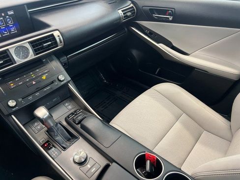 Used 2016 Lexus IS 300 AWD image 26
