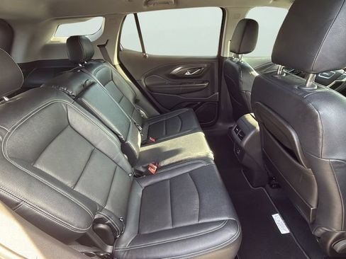 Used 2024 GMC Terrain SLE w/ Elevation Edition FWD image 14