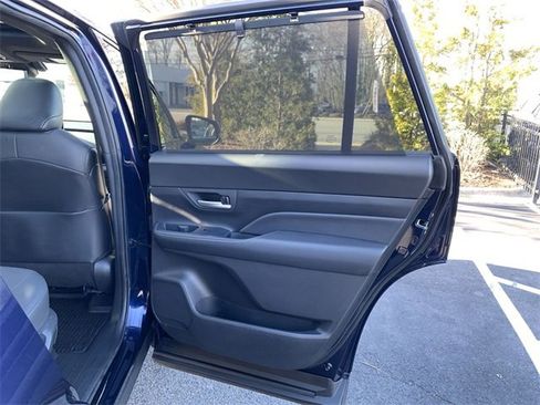 Used 2024 Toyota Grand Highlander AWD Hybrid image 11