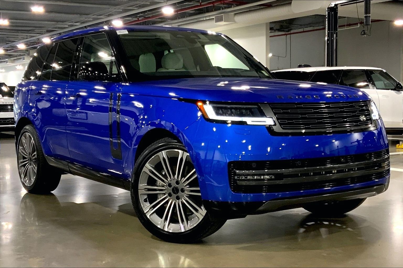 New 2026 Land Rover Range Rover SE AWD/4WD image 2