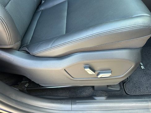 Certified 2025 Hyundai Santa Fe Limited FWD image 33