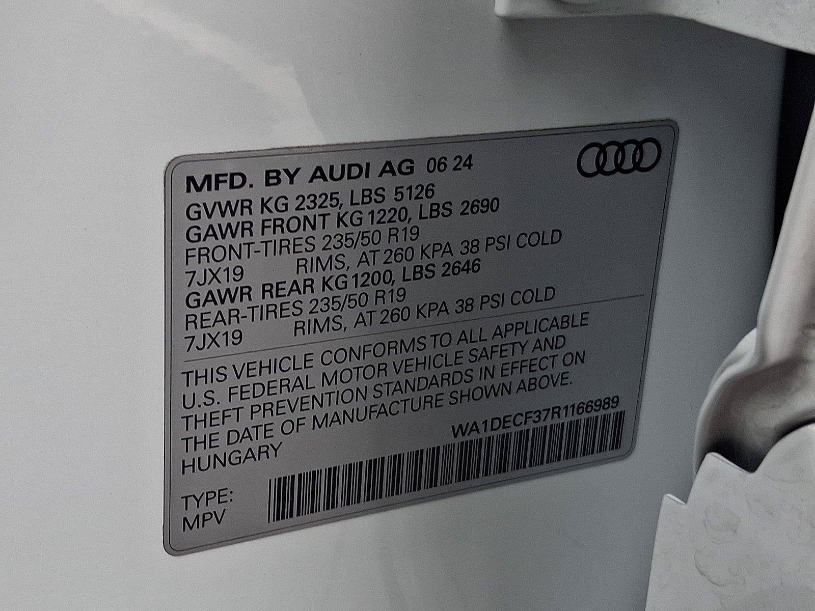 Used 2024 Audi Q3 2.0T Premium AWD/4WD image 32
