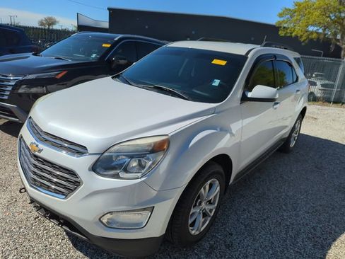 Used 2017 Chevrolet Equinox LT w/ Convenience Package image 5