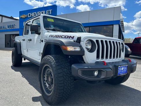 Used 2022 Jeep Gladiator Rubicon w/ Cold Weather Group AWD/4WD image 12