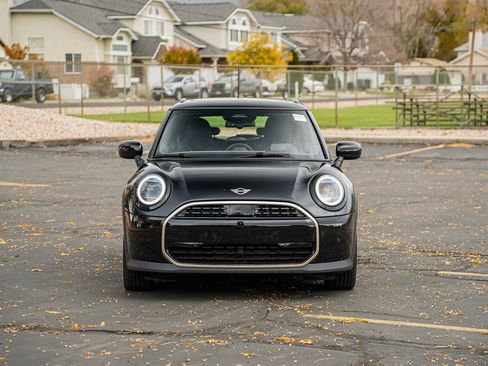 Used 2025 MINI Cooper 2-Door Hardtop image 2