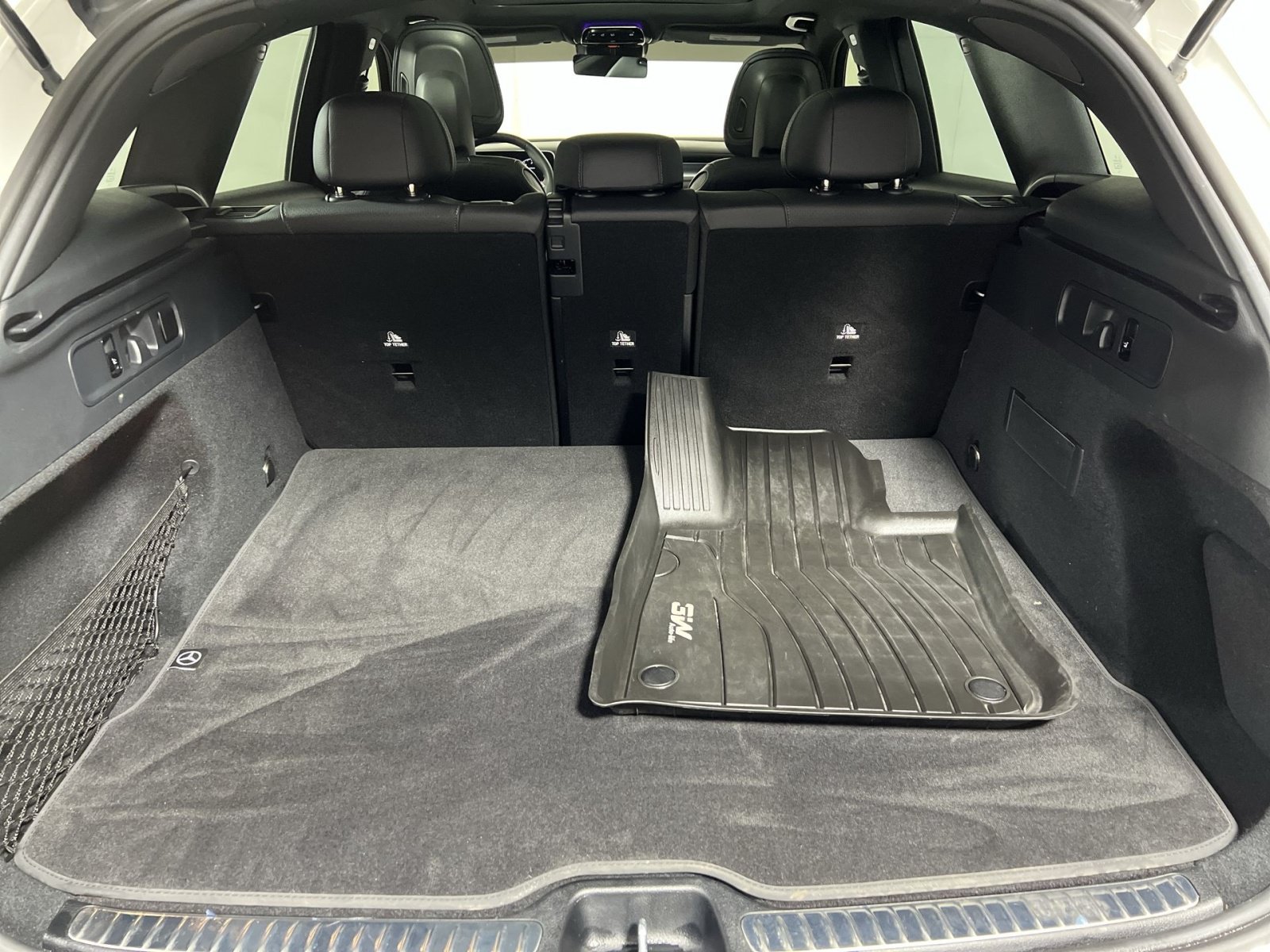 Used 2024 Mercedes-Benz GLC 300 4MATIC image 25