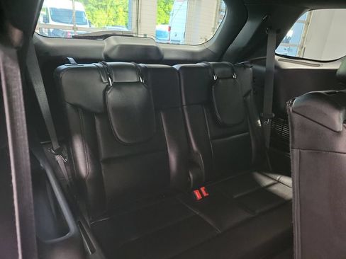 Used 2020 Ford Explorer XLT w/ Equipment Group 202A RWD image 18
