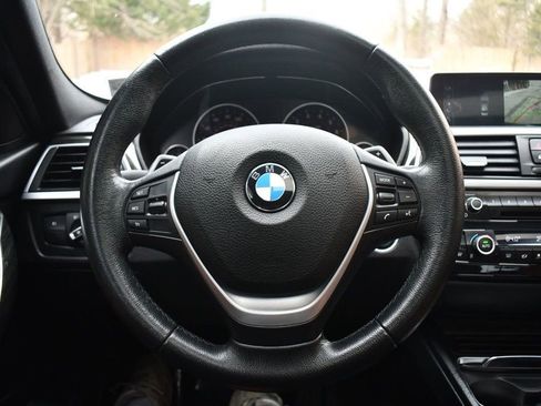 Used 2017 BMW 330i xDrive 330i xDrive image 18