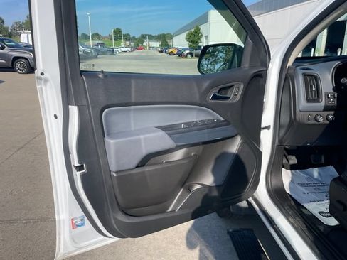 Used 2022 Chevrolet Colorado Z71 w/ Safety Package AWD/4WD image 20