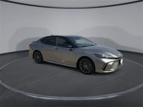 Used 2025 Toyota Camry XSE image 2