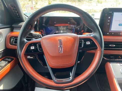 Used 2025 Lincoln Aviator Reserve w/ Equipment Group 201A AWD/4WD image 21