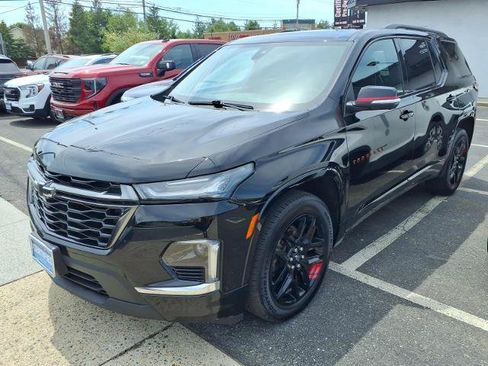Used 2023 Chevrolet Traverse Premier w/ Redline Edition AWD/4WD image 8