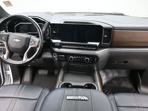 Used 2024 Chevrolet Silverado 3500 High Country w/ High Country Premium Package image 18