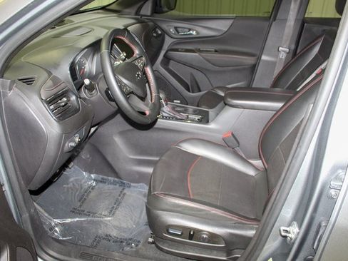 Used 2024 Chevrolet Equinox RS w/ RS Leather Package image 10