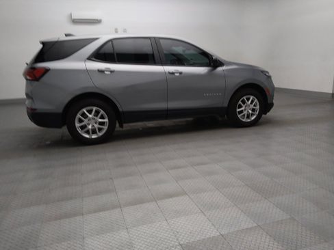 Used 2023 Chevrolet Equinox LS AWD/4WD image 10