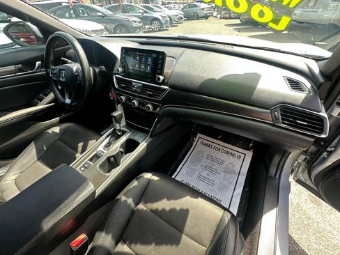 Used 2020 Honda Accord Sport image 11
