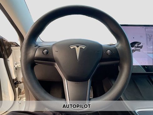 Used 2021 Tesla Model 3 Long Range AWD/4WD image 3