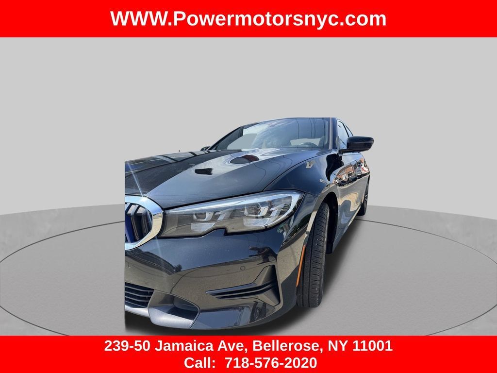 Used 2019 BMW 330i xDrive Sedan w/ Driving Assistance Package AWD/4WD image 11