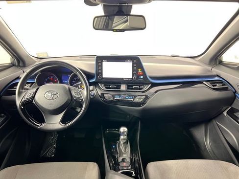 Used 2019 Toyota C-HR XLE image 14
