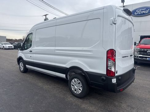 New 2026 Ford Transit 250 148 Medium Roof w/ Exterior Upgrade Package RWD image 39