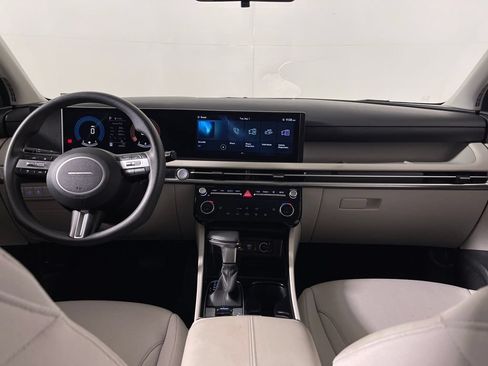 Certified 2025 Hyundai Tucson SEL FWD image 14