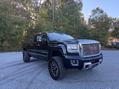 Used 2016 GMC Sierra 2500 Denali w/ Duramax Plus Package