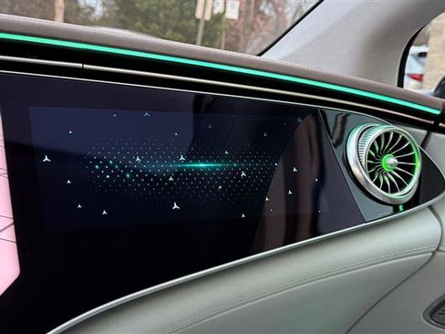 Used 2023 Mercedes-Benz EQS 580 4MATIC Sedan image 27