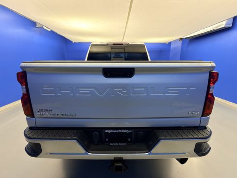 Used 2021 Chevrolet Silverado 2500 LTZ w/ LTZ Convenience Package AWD/4WD image 6