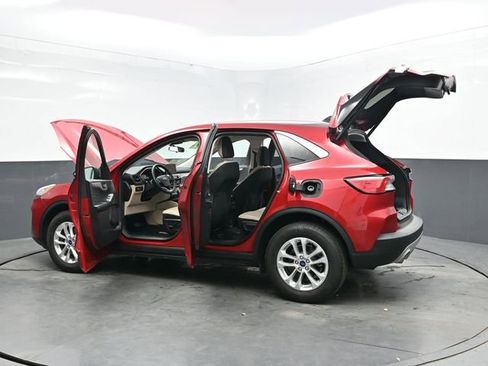 Used 2022 Ford Escape SE w/ Convenience Package image 38