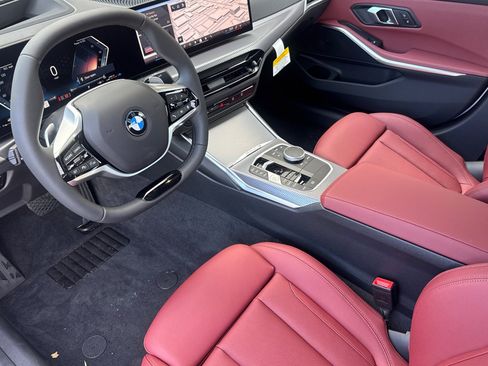 Used 2026 BMW 330i Sedan w/ Premium Package RWD image 4