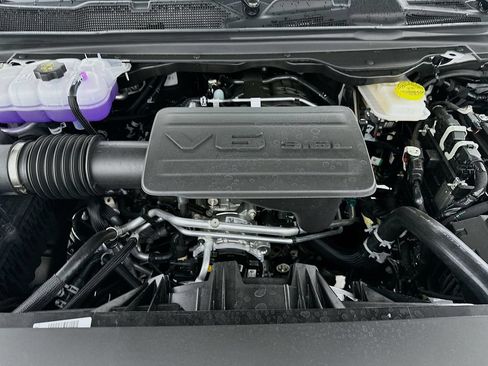 New 2026 RAM 1500 Express AWD/4WD image 18