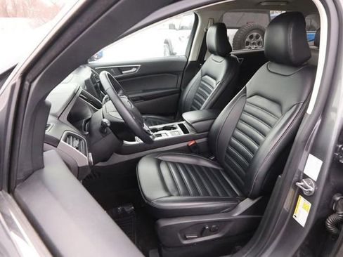 Certified 2024 Ford Edge SEL image 8